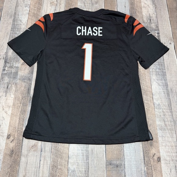 Youth Cincinnati Bengals #1 Ja'marr Chase Size XL Black Stitched NFLPA On Field - Picture 4 of 6